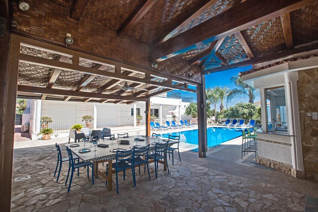 Papas Family Villa Paralimni Bagian luar foto